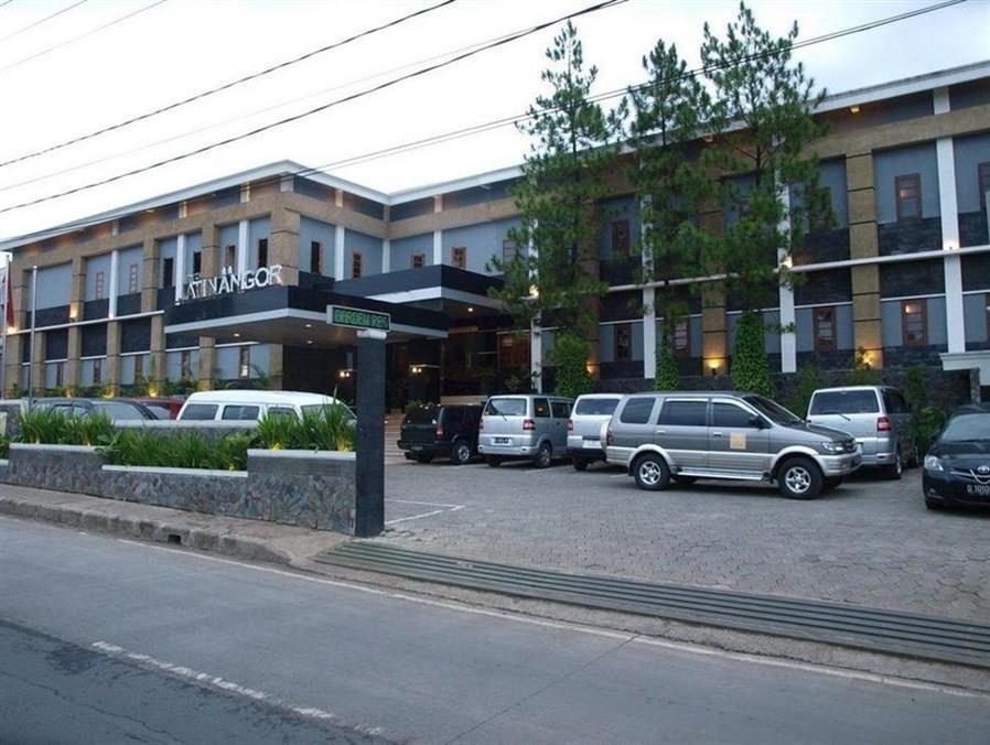 Jatinangor Hotel & Restaurant Cileunyi Extérieur photo